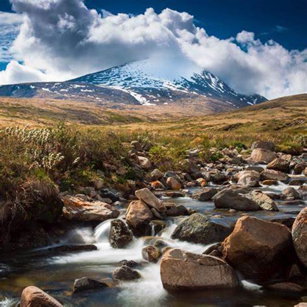 trekking in otgontenger
