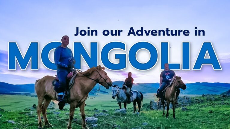 Mongolian wildlife encounters while trekking