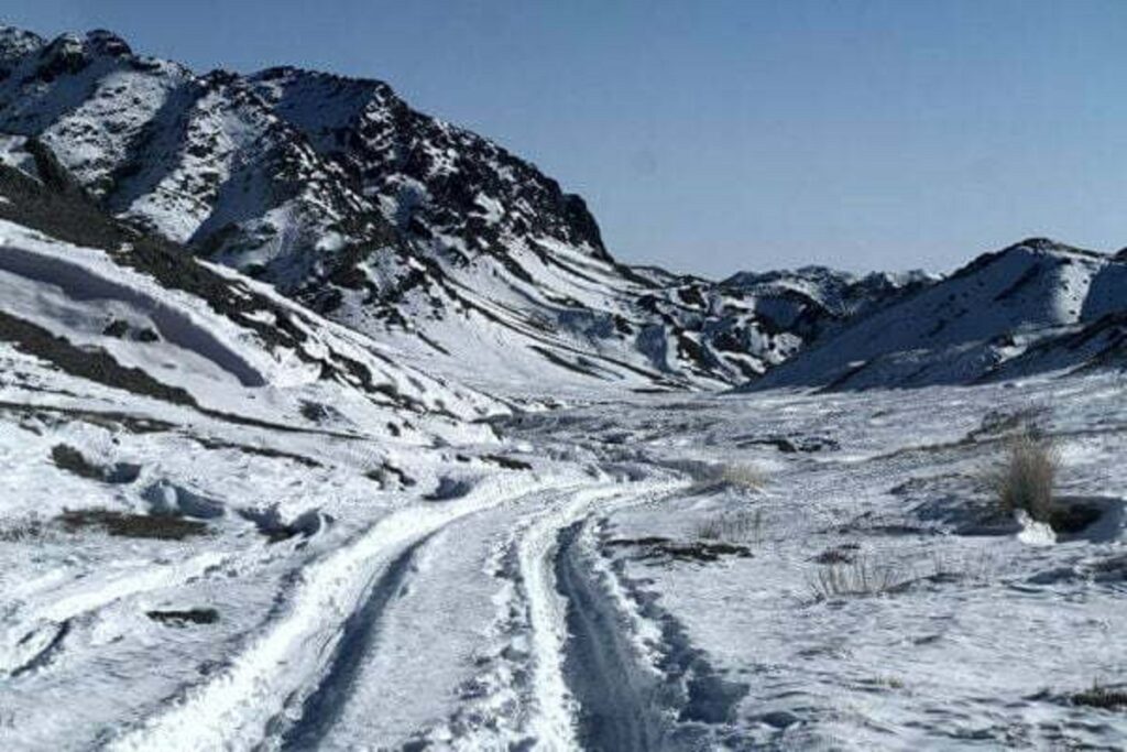 winter in gurvansaikhan