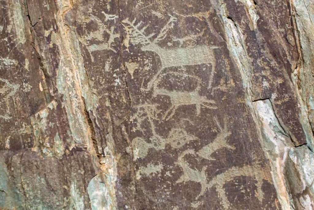 depositphotos 183919010 stock photo ancient rock paintings petroglyphs altai 1
