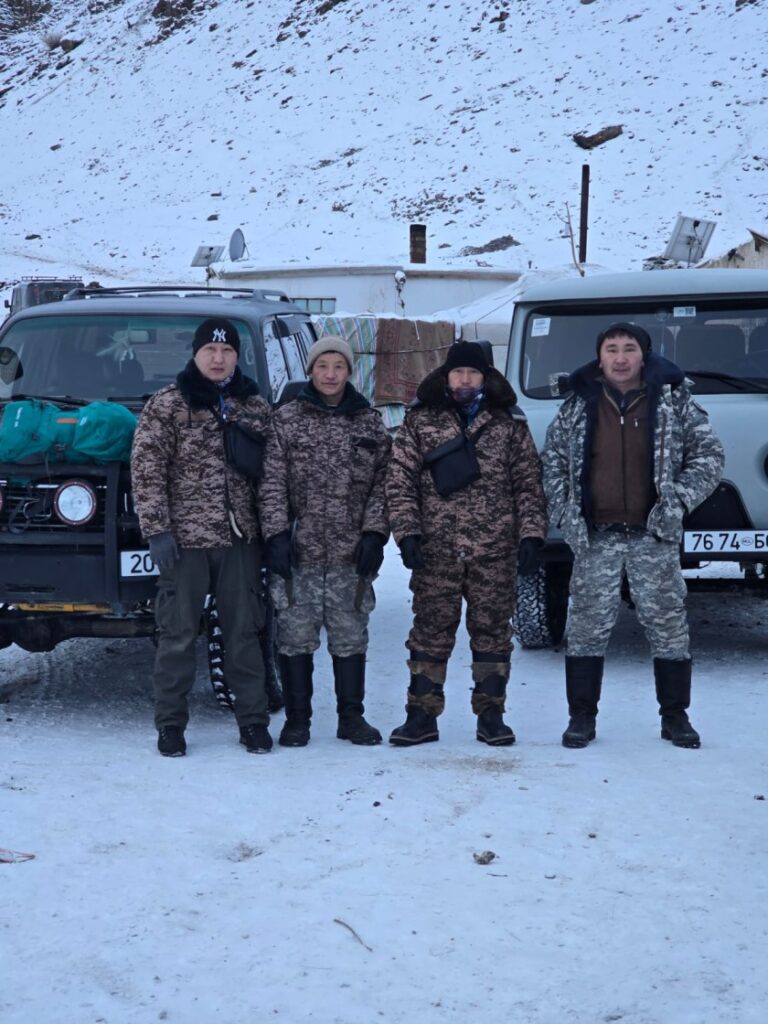 Snow Leopard experts